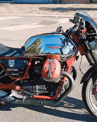 Moto Guzzi V7 IIIRacer10thanniversario