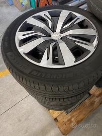 Cerchi e gomme Peugeot 16