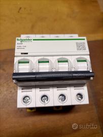 Magnetotermico Schneider 4 poli