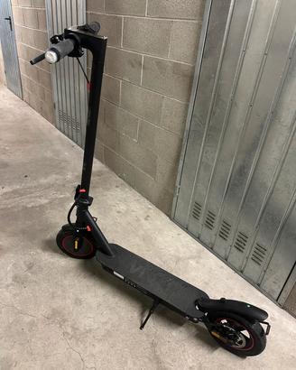 Monopattino Vivo Bike V30 omologato pari al nuovo
