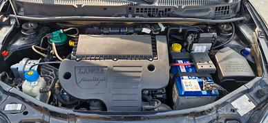 Lancia Ypsilon Argento 1.3 Mjet