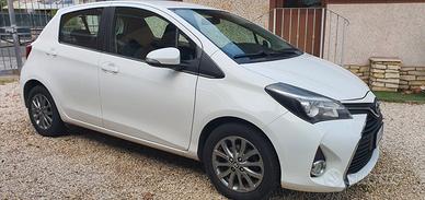 Toyota Yaris 1.0 5 porte Lounge PERFETTA
