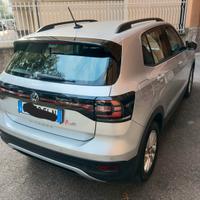 Volkswagen T-CROSS full optional anno 2023