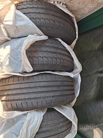 4 gomme Clio 