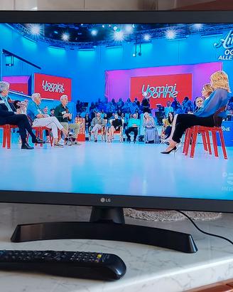 Tv LG 24 pollici full-hd come nuova + telecomando.