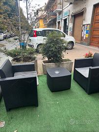 Divani e sedie rattan usati