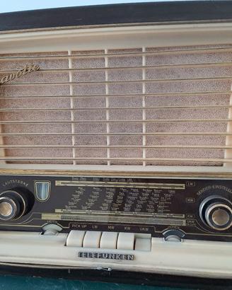 Radio vintage Telefunken 