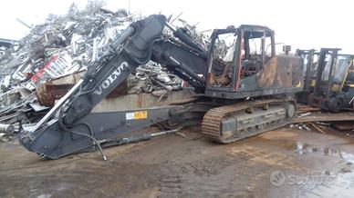 Escavatore volvo ec160enl bruciato