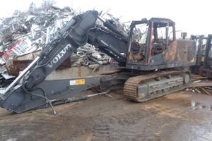 ESCAVATORE VOLVO EC160ELN BRUCIATO