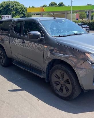 PICK UP isuzu