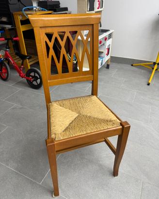 4 sedie di legno con seduta di paglia