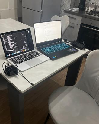 Msi cyborg 15av13 e mackboock pro m1 con garanzia