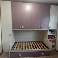 cameretta e scrivania 300€