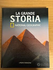 Libro di storia sui faraoni egizi