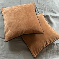 Set 2 federe in velluto 40x40 cm colore oro