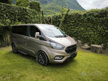 Ford Tourneo Custom  9 posti Semi-camperizzato