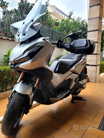 Honda Adv 350