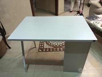 Scrivania color betulla