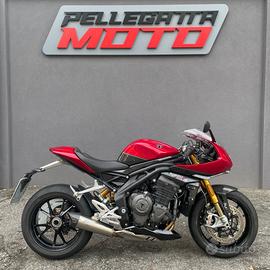 Triumph Speed Triple 1200 RR