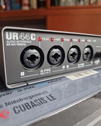 Steinberg UR44C