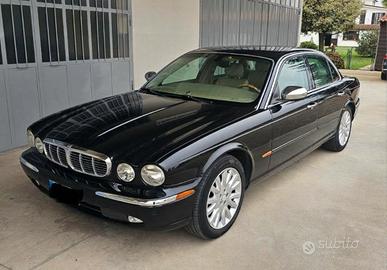 Jaguar XJ8 4.2 V8 Sovereign ASI  storica