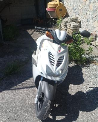 Yamaha Aerox 50 - Da riparare o per ricambi
