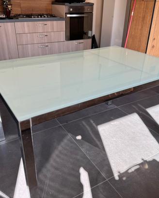 Tavolo in vetro temperato