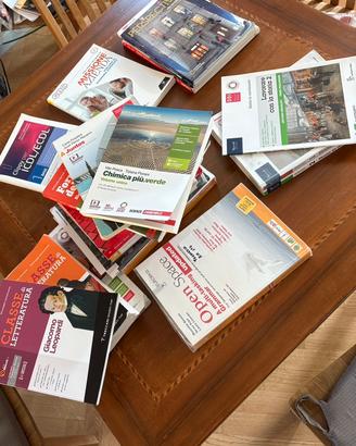 Libri scolastici usati in buono stato