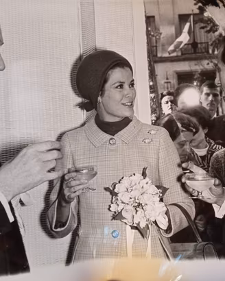 fotografie da archivio reali attori cantanti sport