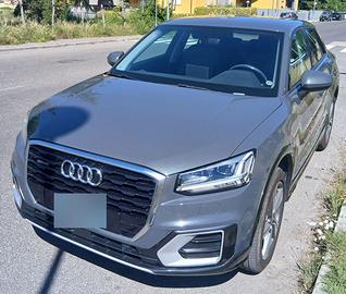 Audi Q2 quattro s-tronic