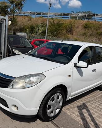Dacia Sandero 1.4 8V GPL Lauréate-12/2009