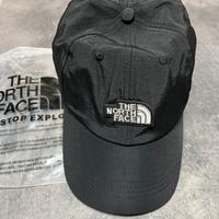 Cappello nero primaverile