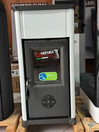 Stufa a legna - TEA - La Nordica Extraflame