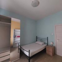Stanza per lavoratrice/studentessa