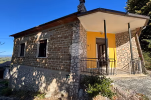 CASA INDIPENDENTE A CALVI DELL'UMBRIA