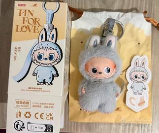 popmart labubu pin for love-C