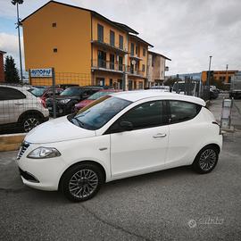 Lancia Ypsilon 1.3 MJT 16V 95 CV 5 porte S&S Silve