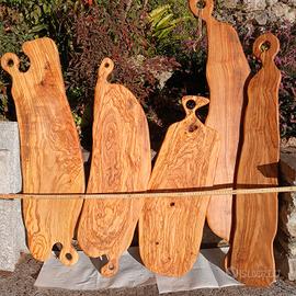 taglieri in legno di ulivo