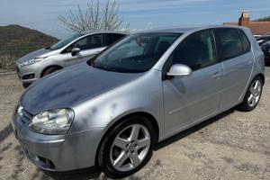 Volkswagen golf V 4 motion