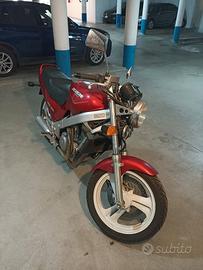 Honda NTV 650 - 1990
