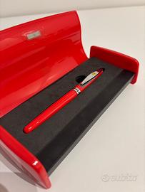 Penna stilografica Ferrari