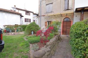 CASA SEMINDIPENDENTE A RIOLO TERME