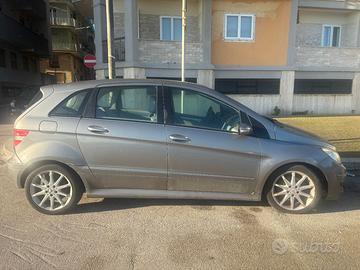 MEREDES Classe B  2.0 CDI