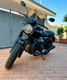 MOTO GUZZI V7 Stone 850 (10/2022)