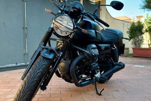 MOTO GUZZI V7 Stone 850 (10/2022)