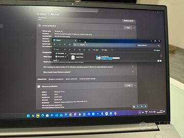Pc portatile Lenovo Windows 11 16 gb RAM