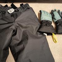 Pantaloni da neve + guanti 10 anni