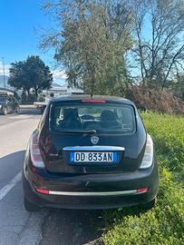 lancia y 1.3 diesel anno 2006 nessun difetto