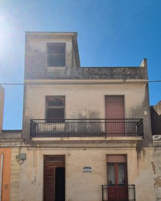Casa indipendente in Via Goffredo MamelI 13 Avola