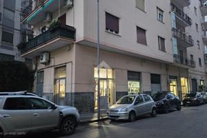 NEGOZIO A SALERNO